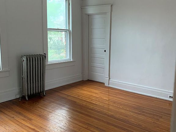 3rd image of 9 Vista Ave