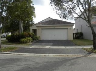 4302 Magnolia Ridge Dr, Weston, FL 33331