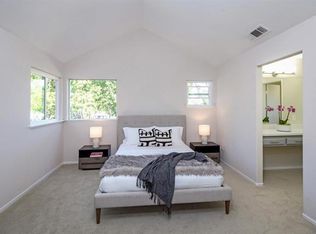 382 Winwood Ct, Mountain View, CA 94040