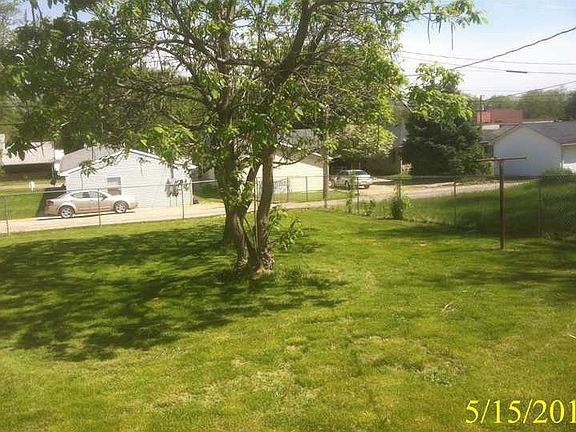 3rd image of 1108 W Market St