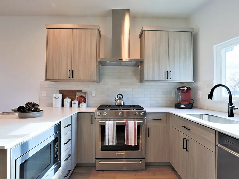 Carlsbad Crossing Townhomes - Attached Garage! — Photo 34