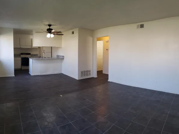 2749 W Fairmont Ave APT 102, Fresno, CA 93705