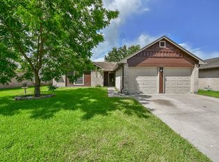 761 Otter Creek Dr, La Porte, TX 77571