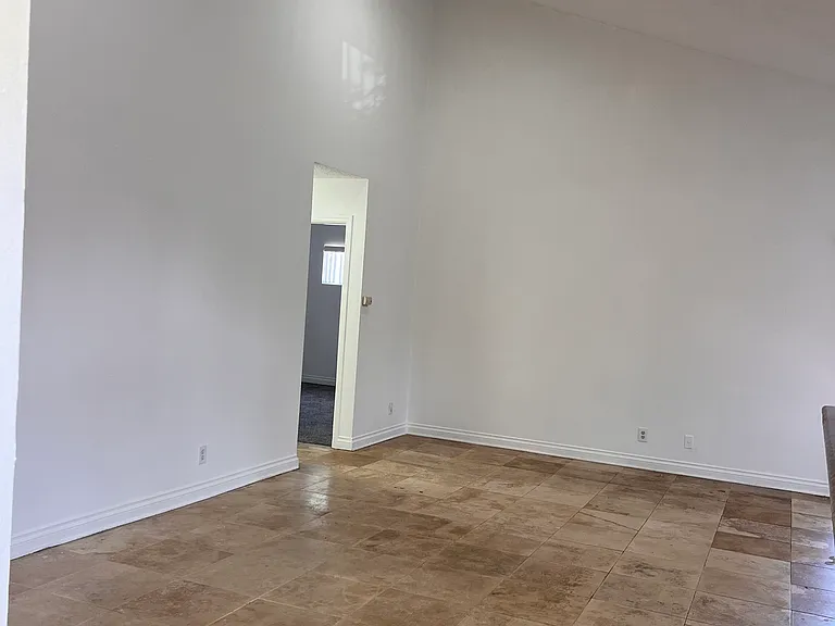 1760 Temple Ave #C — Photo 2