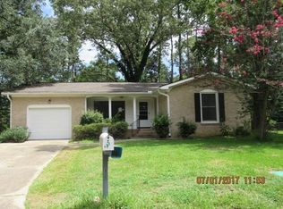 306 Hutson Dr, Summerville, SC 29483