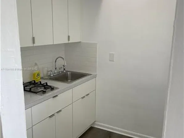 2170 Bay Dr #3-16, Miami Beach, FL 33141