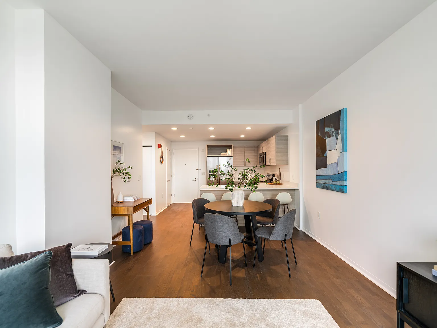 1 bed, 760 sqft, $3,175 — Photo 4