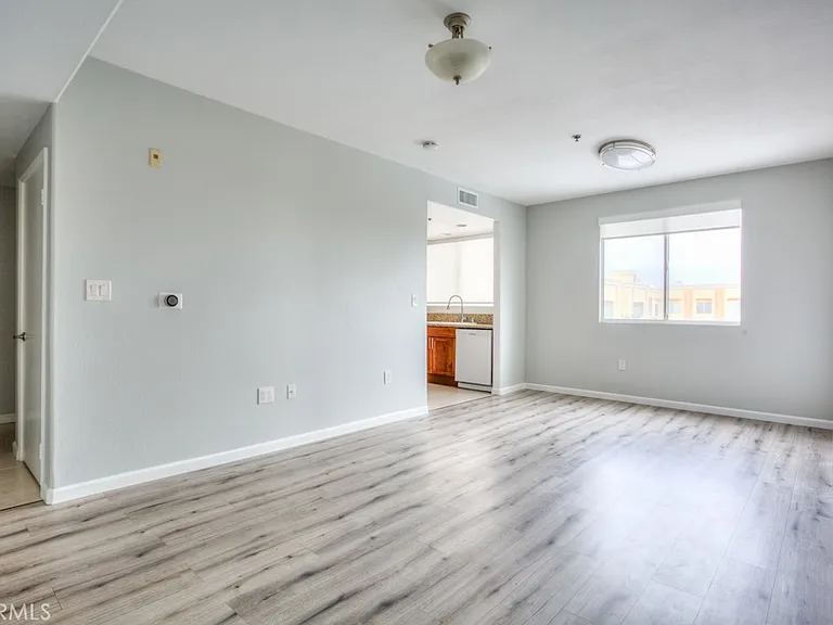 580 W Main #302 — Photo 7