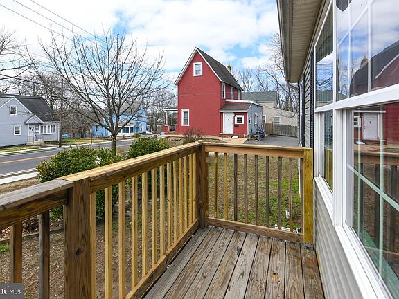 3rd image of 209 Berlin Rd