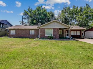1576 Matlock Dr, Wichita, KS 67208