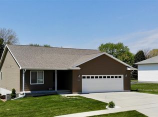 500 Cedar St, Janesville, IA 50647