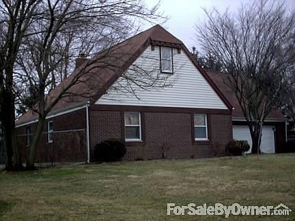2nd image of 389 Pheasant Run Dr