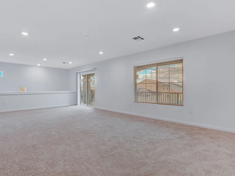 7821 Tomsburgh Ln — Photo 34