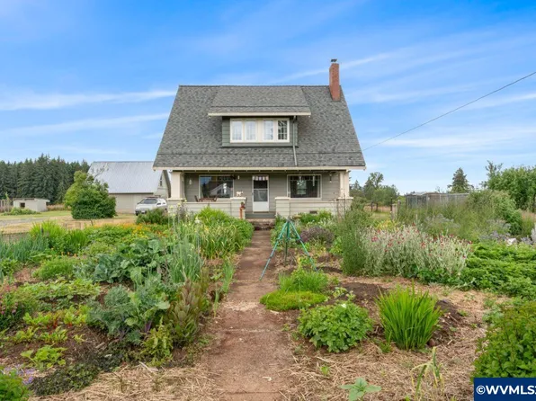 41465 Lacomb Dr, Lebanon, OR 97355