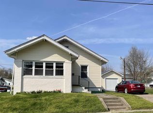 14 W Hefron St, Washington, IN 47501