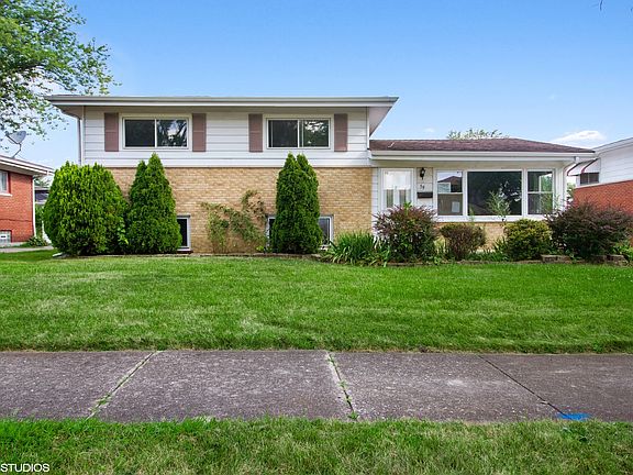 2nd image of 59 E Craig Dr