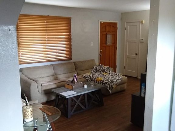 4th image of 951 W Calle De Casas Lindas