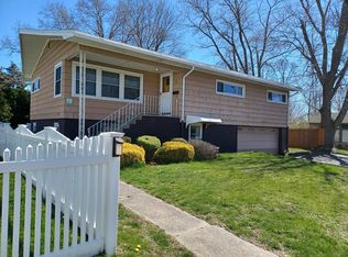 3 Mersea St, Saugus, MA 01906