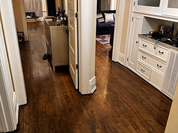 4th image of 2667-2669 N Palmer St #2667