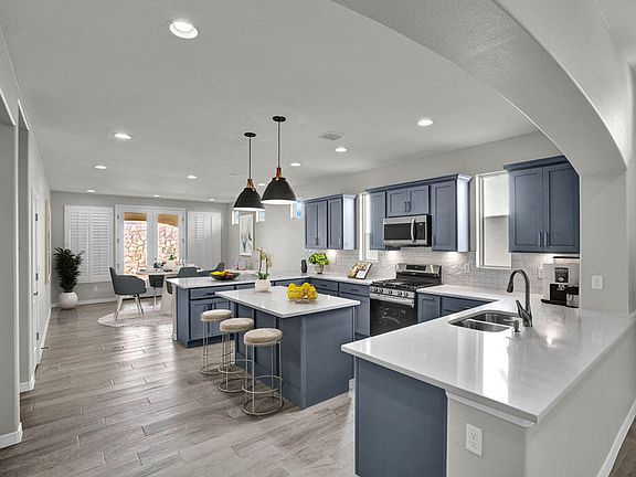 4th image of 301 Playa Vista St