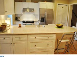 600 Countess Dr, Yardley, PA