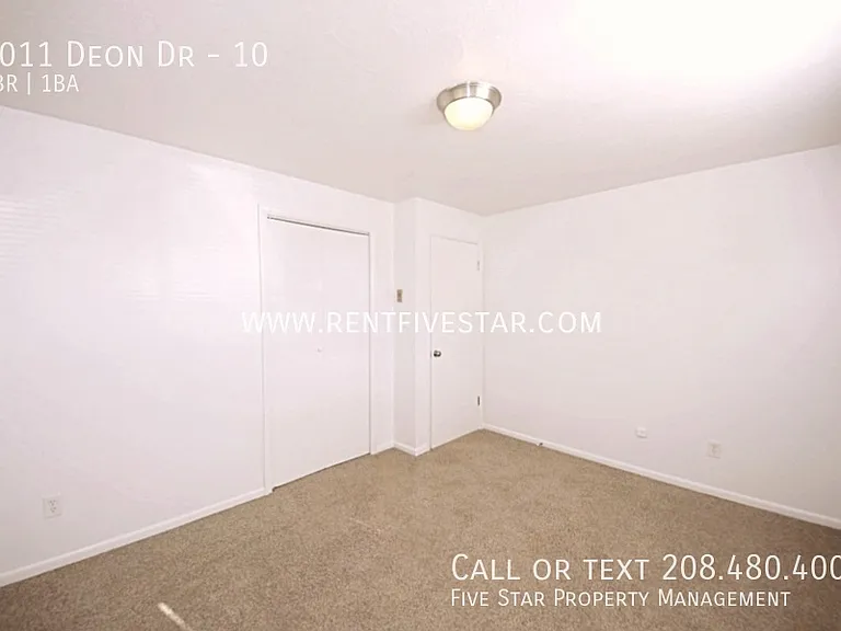 1011 Deon Dr #10 — Photo 6