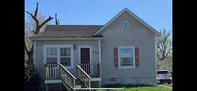 1st image of 112 E Lincoln St