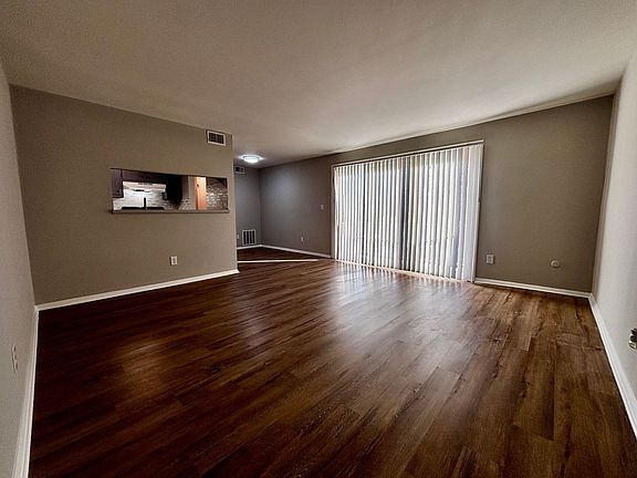 4th image of 4440 Flowerdale Ave #J