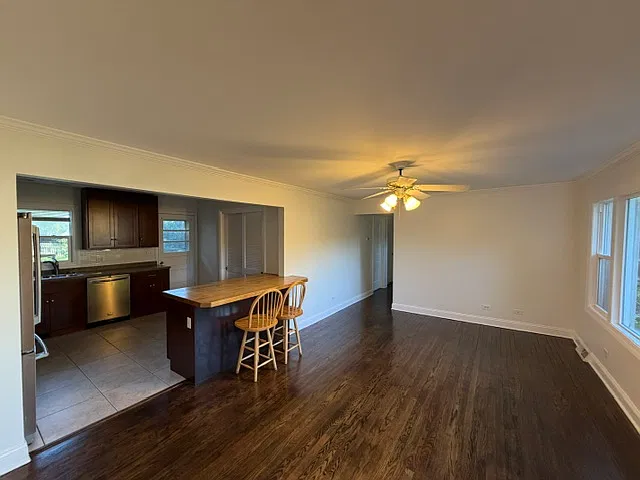 3 bed, 1.5 bath, 1096 sqft, $2,500 — Photo 3