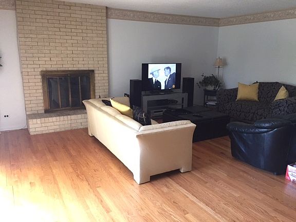 4th image of 806 Pheasant Walk Dr