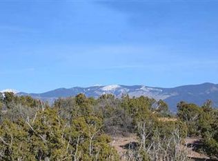 16 Arriba Cir, Santa Fe, NM 87506