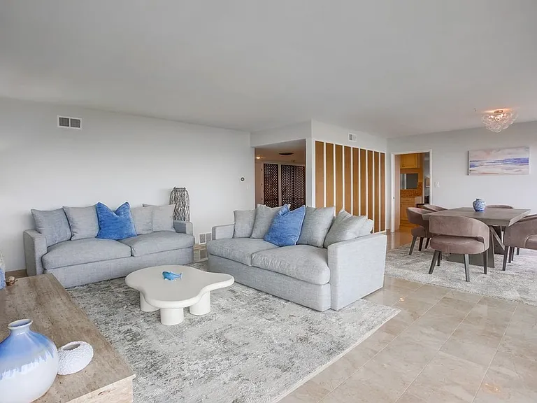 8302 Prestwick Dr — Photo 8