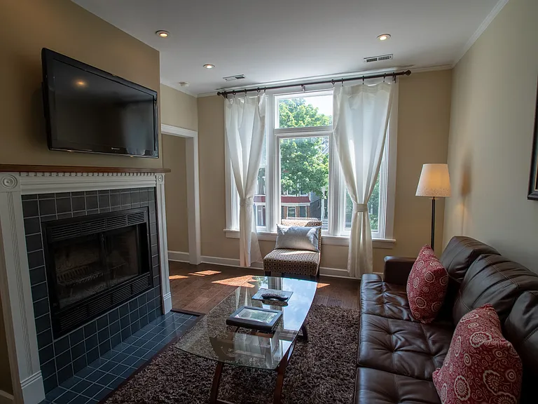3238 N Hoyne Ave #2 — Photo 1
