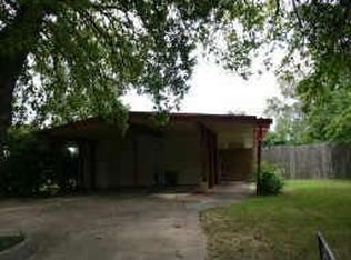 403 Dickey Dr, Euless, TX 76040