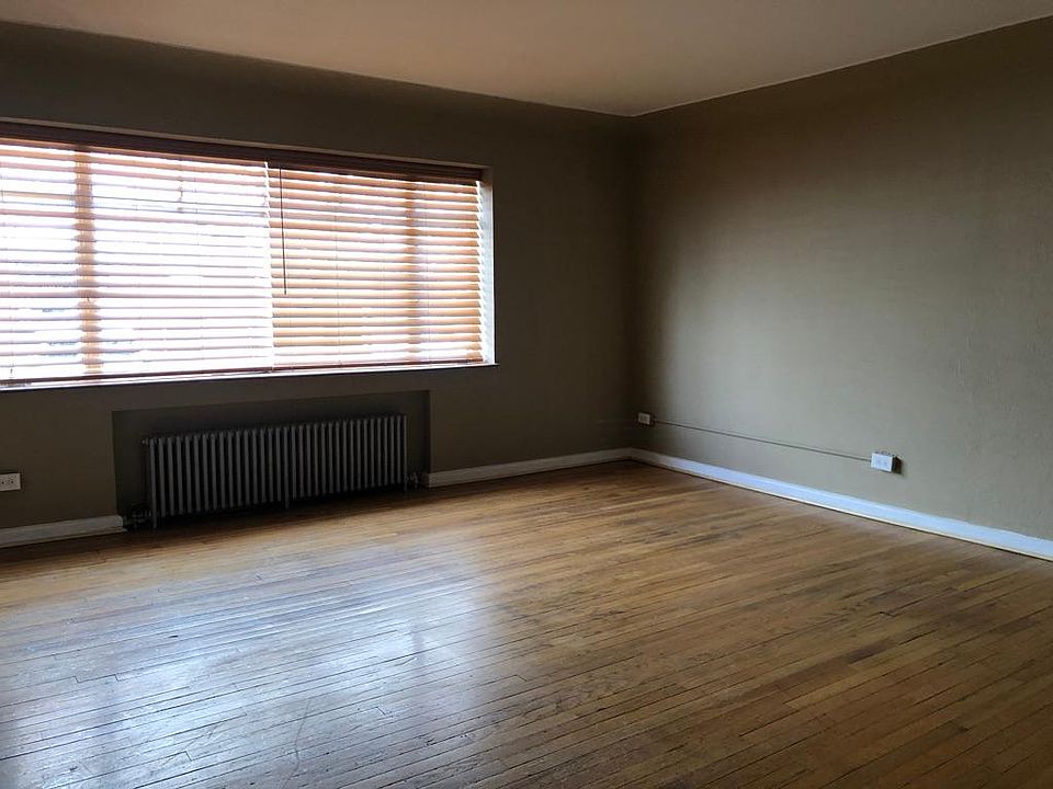 1st image of 1377 Pearl St #14