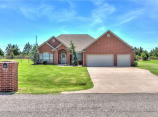 2108 E South Lake View Ln, Mustang, OK 73064