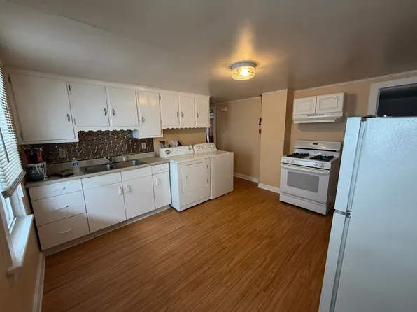 (undisclosed Address), Pittston, PA 18640
