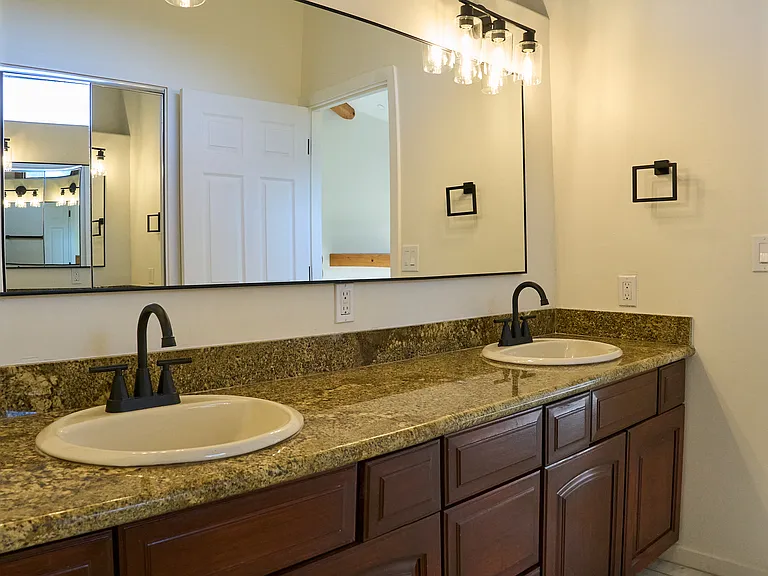 373 Loftyhill Dr — Photo 19