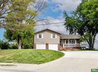 2116 Fairview Rd, Bellevue, NE 68123