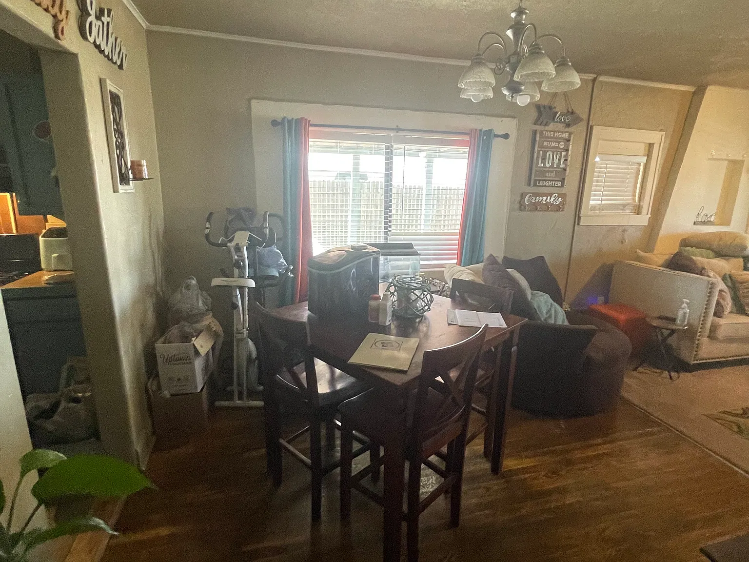 3 bed, 1100 sqft, $800 — Photo 3