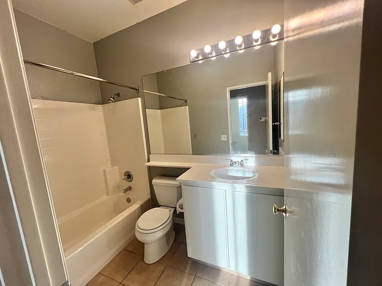 4689 Trailmore Ct — Photo 11
