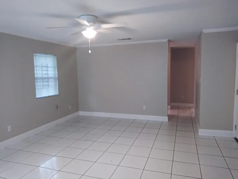 7667 Avon Park Blvd — Photo 4