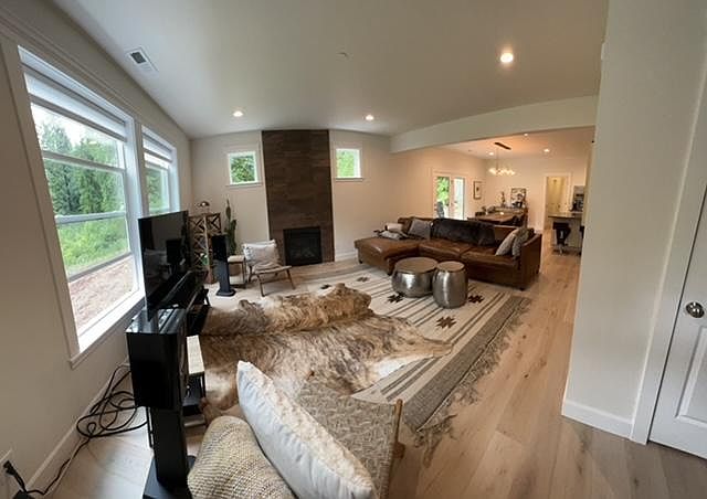 1st image of 10509 Kopachuck Dr NW