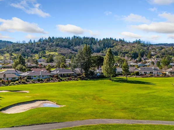 354 Oak Leaf Circle, Santa Rosa, CA 95409