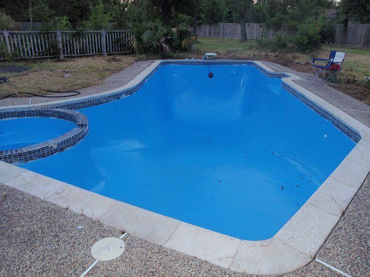 2nd image of 304 Burnett Dr