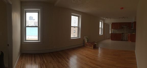 4th image of 304 E 118th St APT 3