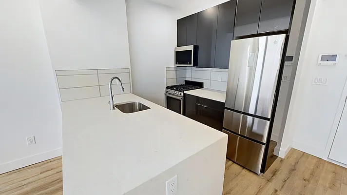 Rented by REAL New York | media 3