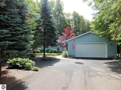 3671 Peninsular Shores Dr, Grawn, MI, 49637