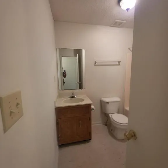 208 Beech St — Photo 15