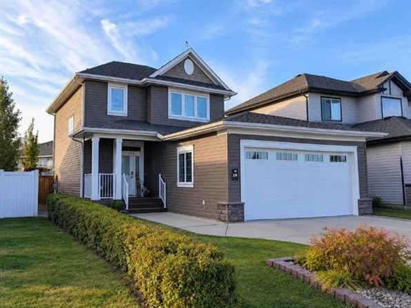 14 SE Windermere Close, Red Deer, AB T4N 2J8